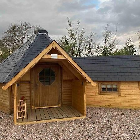 High Quality Cabin With Views Of Ben Nevis Banavie Exterior foto